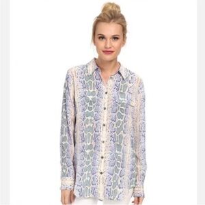 EQUIPMENT SNAKESKIN BLOUSE | SIZE L | FRESHLY DRY CLEANED